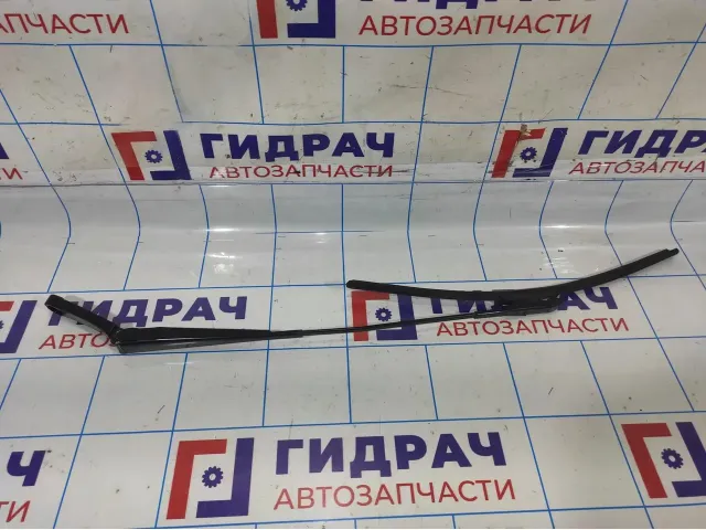 Поводок стеклоочистителя передний правый Volkswagen Jetta (A6) 5C7955410.