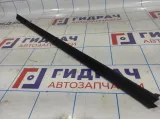 Уплотнитель стекла двери задней правой Volkswagen Jetta (A6) 5C6839479.