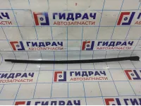 Накладка стекла двери задней правой Volkswagen Jetta (A6) 5C68394785AP.