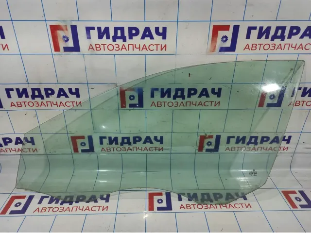 Стекло двери передней левой Volkswagen Jetta (A6) 5CU845201.
