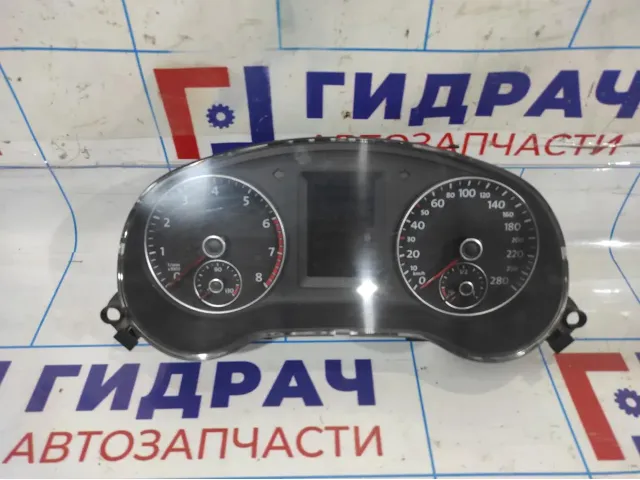 Панель приборов Volkswagen Jetta (A6) 5C6920862X.