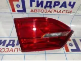 Фонарь задний внутренний левый Volkswagen Jetta (A6) 5C6945093A.