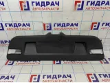 Обшивка крышки багажника Volkswagen Jetta (A6) 5C6867605A9B9.