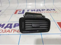 Дефлектор воздушный правый Volkswagen Jetta (A6) 5C6819704.