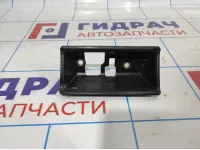 Кронштейн ручки Volkswagen Jetta (A6) 5C6827229. Кнопки открывания багажника.