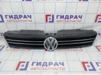 Решетка радиатора Volkswagen Jetta (A6) 5C6853651AZLL