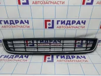 Решетка в бампер центральная Volkswagen Jetta (A6) 5C6853671RYP