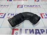 Патрубок воздушного фильтра Volkswagen Jetta (A6) 1K0129684T