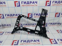 Направляющая заднего бампера левая Volkswagen Jetta (A6) 5C6807393