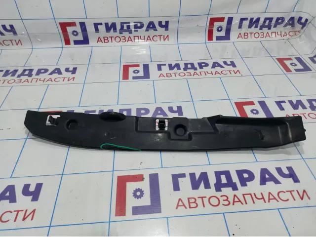 Пыльник крыла переднего левого Volkswagen Jetta (A6) 5C6821111