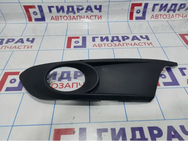 Решетка в бампер левая Volkswagen Jetta (A6) 5C6853665A