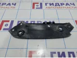 Кронштейн передней панели правый Volkswagen Jetta (A6) 5C6805932