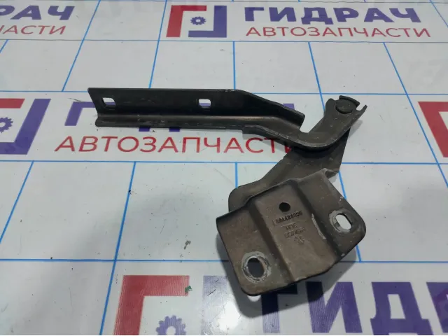 Петля капота правая Volkswagen Jetta (A6) 5C6823302