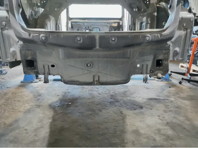 Панель задняя Volkswagen Jetta (A6)