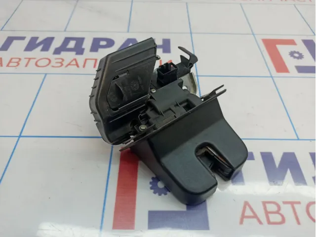 Замок багажника Volkswagen Jetta (A6) 5C6827505D
