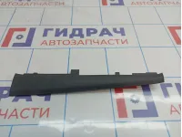 Обшивка стойки передней правой Volkswagen Jetta (A6) 5C686823882V