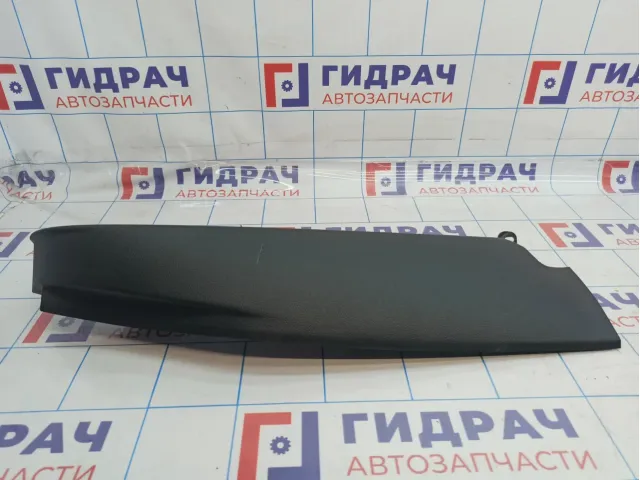 Обшивка стойки задней правой нижняя Volkswagen Jetta (A6) 5C686776682V