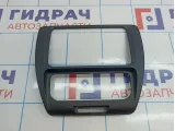 Рамка магнитолы Volkswagen Jetta (A6) 5C6858069A1QB