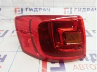 Фонарь задний наружный левый Volkswagen Jetta (A6) 5C6945095E