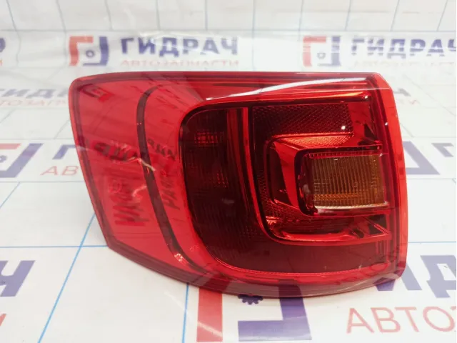 Фонарь задний наружный левый Volkswagen Jetta (A6) 5C6945095E