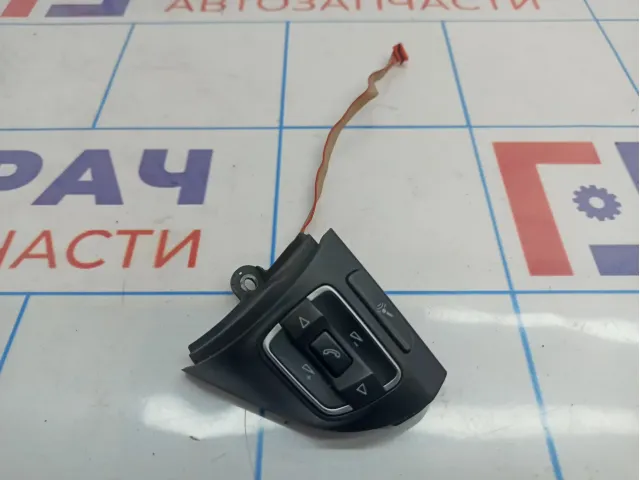 Блок кнопок в рулевое колесо Volkswagen Jetta (A6) 5C0959537YQV