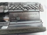 Дефлектор воздушный центральный Volkswagen Jetta (A6) 5C6819728