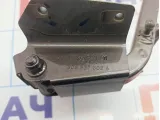 Петля крышки багажника правая Volkswagen Jetta (A6) 5C6827302A