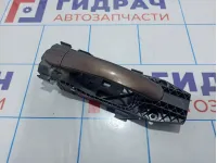 Ручка двери передней правой наружная Volkswagen Jetta (A6)