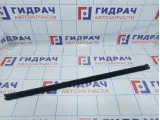 Уплотнитель стекла двери передней правой внутренний Volkswagen Jetta (A6) 5C68374805AP