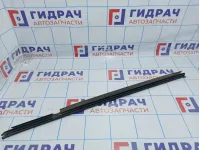Уплотнитель стекла двери задней левой внутренний Volkswagen Jetta (A6) 5C68394795AP