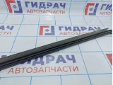 Уплотнитель стекла двери задней левой внутренний Volkswagen Jetta (A6) 5C68394795AP
