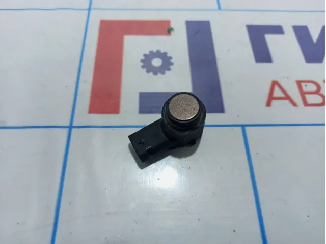 Датчик парковки Volkswagen Jetta (A6) 5C6919275