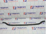 Уплотнитель капота Volkswagen Jetta (A6) 5C6823723