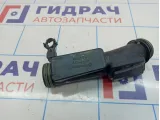 Патрубок интеркулера Volkswagen Jetta (A6) 03C145674B