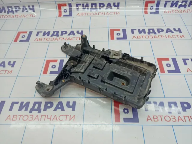 Крепление АКБ Volkswagen Jetta (A6) 1KM915333