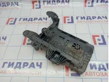 Крепление АКБ Volkswagen Jetta (A6) 1KM915333