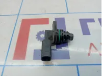 Датчик положения распредвала Volkswagen Jetta (A6) 030907601E