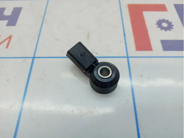 Датчик детонации Volkswagen Jetta (A6) 030905377C