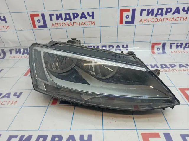 Фара правая Volkswagen Jetta (A6) 5C7941006A