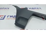 Накладка торпедо Volkswagen Jetta 1K1858368. Над коленями водителя.