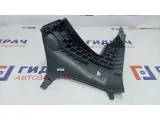 Накладка торпедо Volkswagen Jetta 1K1858368. Над коленями водителя.