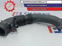 Патрубок воздушного фильтра Volkswagen Jetta 1K0129684AG.