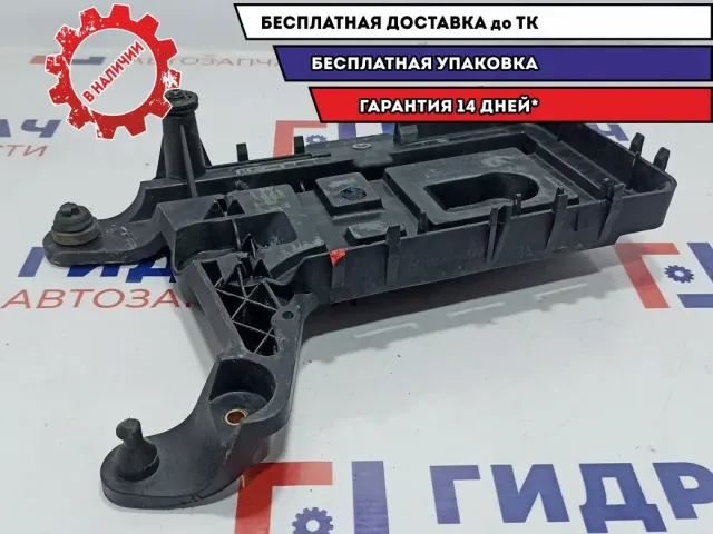 Крепление АКБ Volkswagen Jetta 1K0915333C. Дефект.