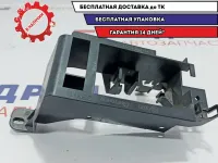 Кронштейн Volkswagen Jetta 1K0937546A. Дефект. Кронштейн Volkswagen Jetta 1K0937546A. Дефект.