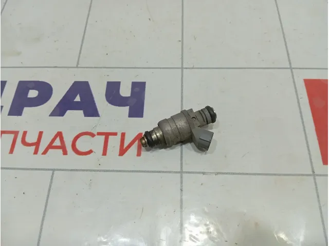 Форсунка инжекторная Volkswagen Jetta 06A906031BT
