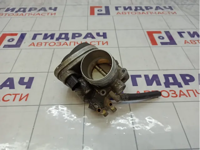 Дроссельная заслонка Volkswagen Jetta 06A133062AT