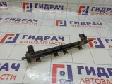 Топливная рампа (топливная рейка) Volkswagen Jetta 06A133317AS