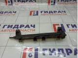 Топливная рампа (топливная рейка) Volkswagen Jetta 06A133317AS