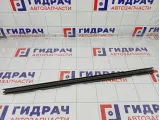 Уплотнитель стекла переднего левого Volkswagen Jetta 1K5837471D5AP