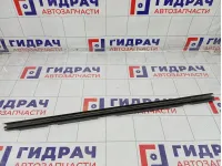 Уплотнитель стекла переднего левого Volkswagen Jetta 1K5837471D5AP